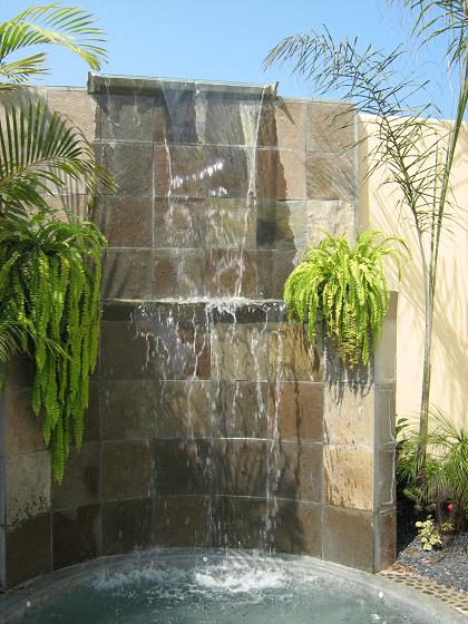 Caída de agua | ROCALISA Piedras para decoración 100% naturales de alto  transito